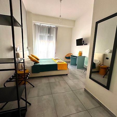 Hi Relais Rooms Neapel Exterior foto