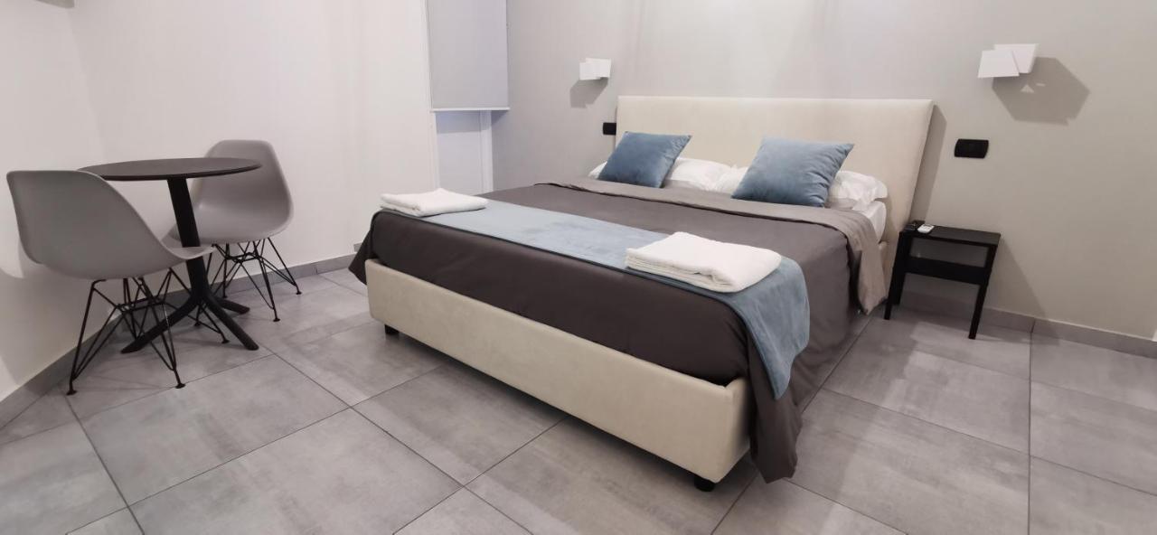 Hi Relais Rooms Neapel Exterior foto