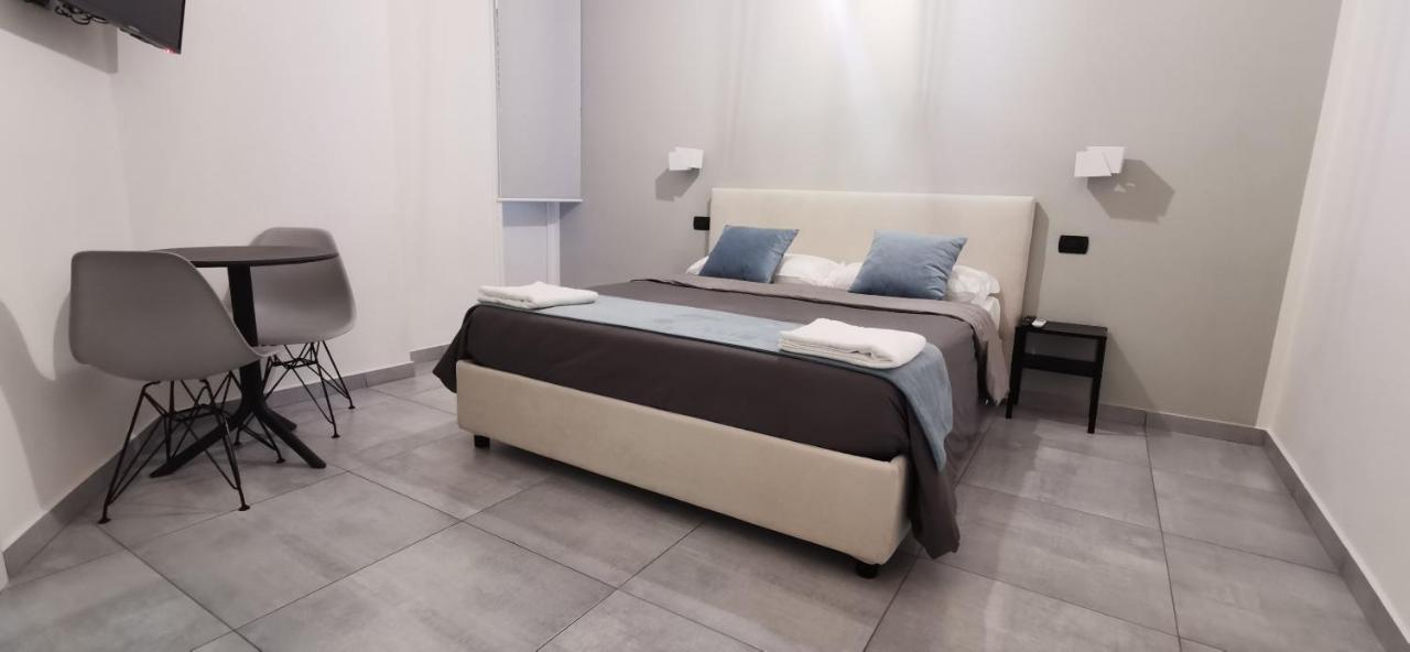 Hi Relais Rooms Neapel Exterior foto