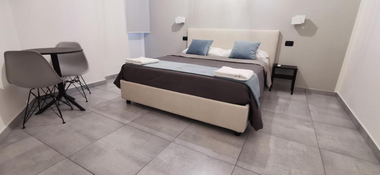 Hi Relais Rooms Neapel Exterior foto